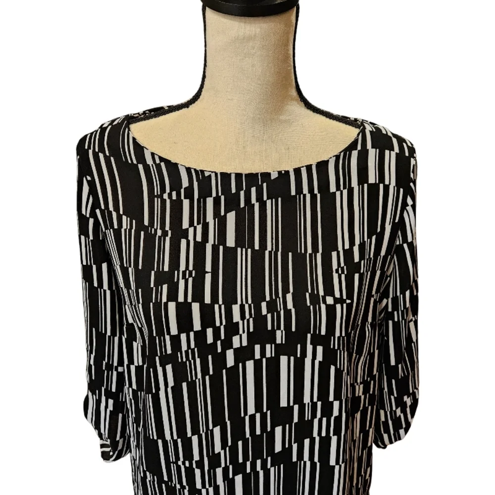 Apt. 9 Black and White Blouse - Picture 2 of 9